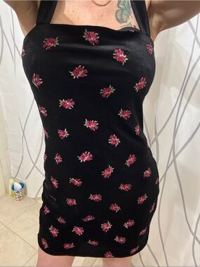 Forever 21 Black Lined Velvet with Embroidered roses Slip Dress Small